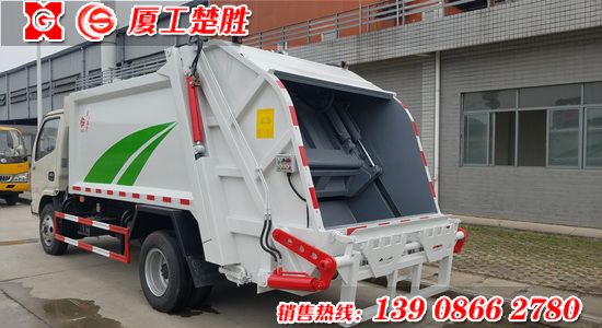 多利卡玉柴發(fā)動(dòng)機(jī)6方壓縮式垃圾車